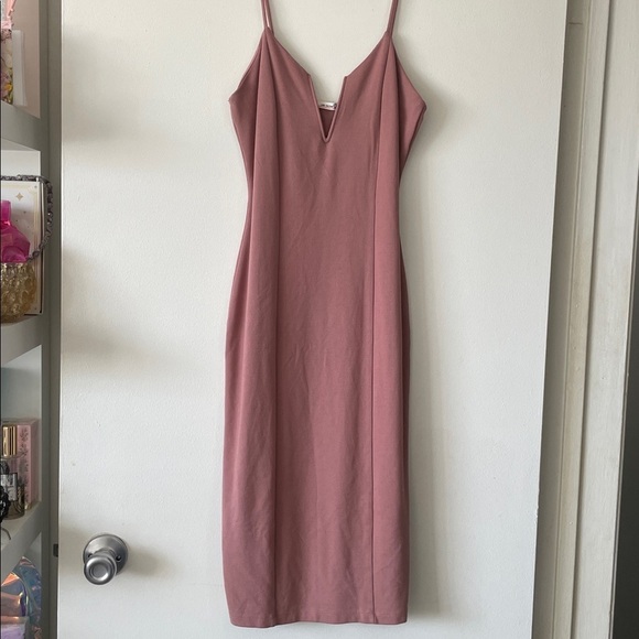 Love Culture Dresses & Skirts - Love Culture|Deep Plunge Soft Girl Bodycon Midi Dress|Medium|Like New